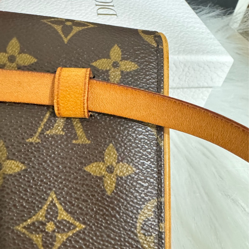 lv 經典老花 胸口包 腰包 斜背包-24