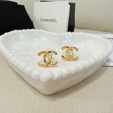 全新 香奈兒 Chanel 金色 logo 基本款 針式耳環