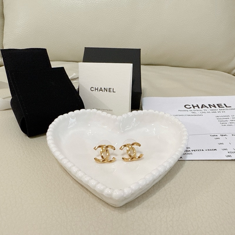 全新 香奈兒 Chanel 金色 logo 基本款 耳環-6