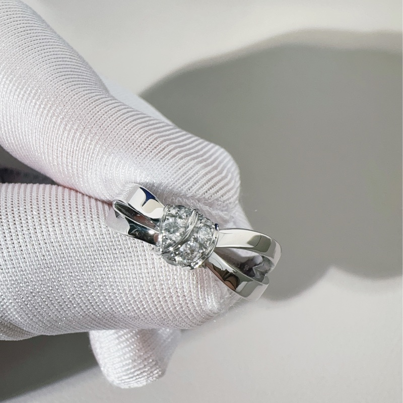 CHAUMET尚美 liens系列 18k白金扭臂缠绕钻戒-4