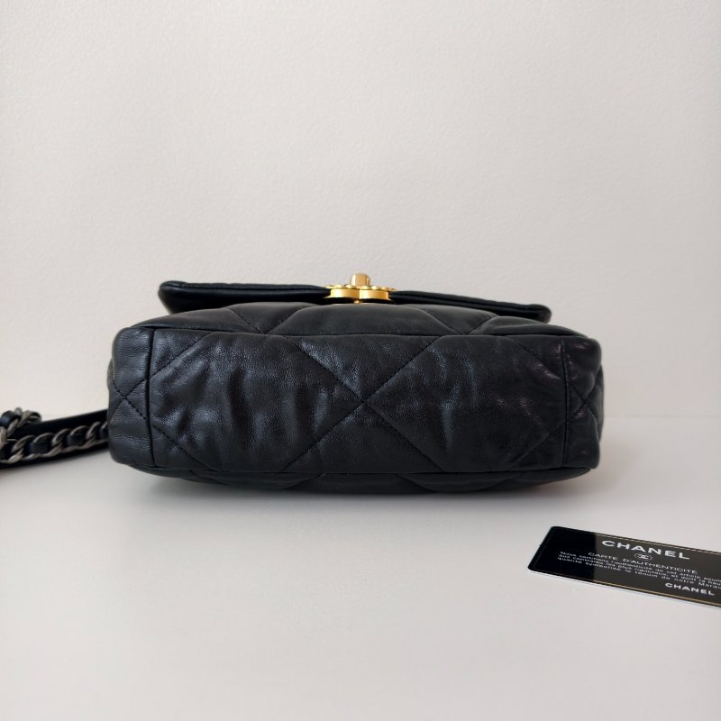 Chanel 香奈兒 19bag 黑金小號 29開有卡-3