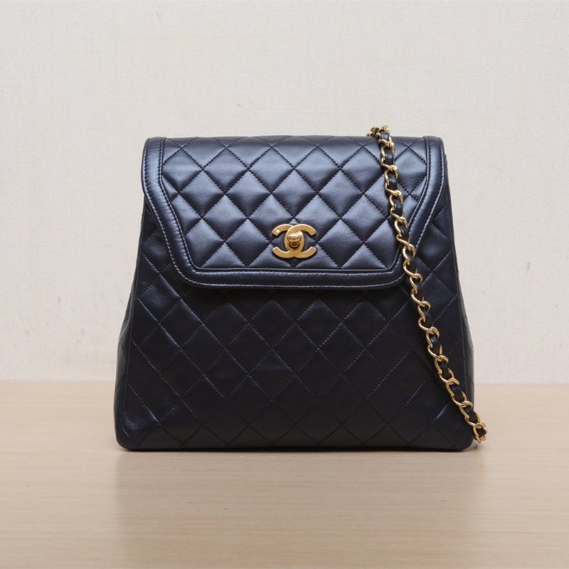 CHANEL 藍色羊皮金扣中古單肩包肩背包-1