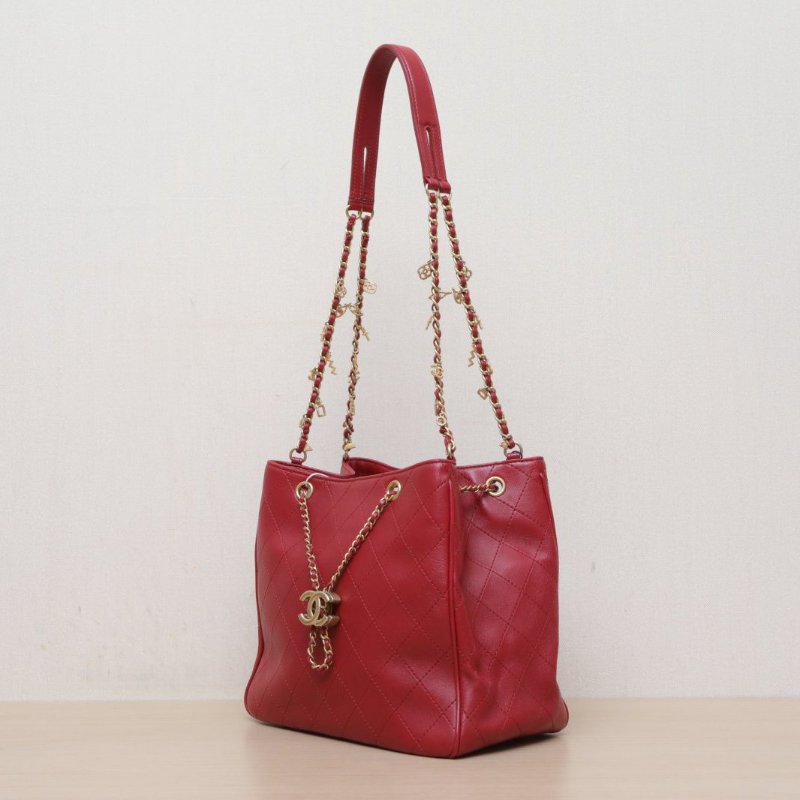 CHANEL 19A埃及系列水桶包紅色羊皮28開金扣肩背包-3