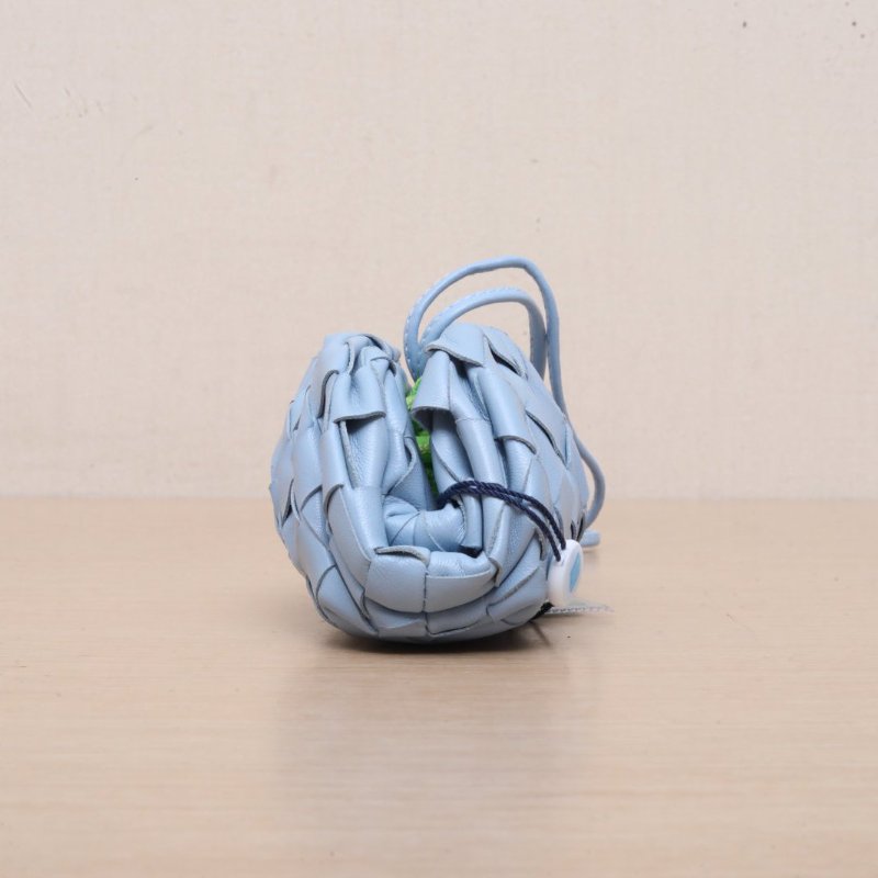 BOTTEGA VENETA 藍色羊皮Pouch雲朵包超Mini14編織肩背包-3