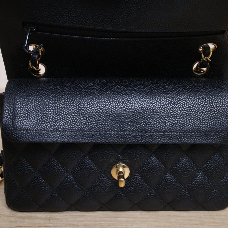 CHANEL CF口蓋包小號23黑色荔枝牛皮28開金扣菱格紋肩背包-2