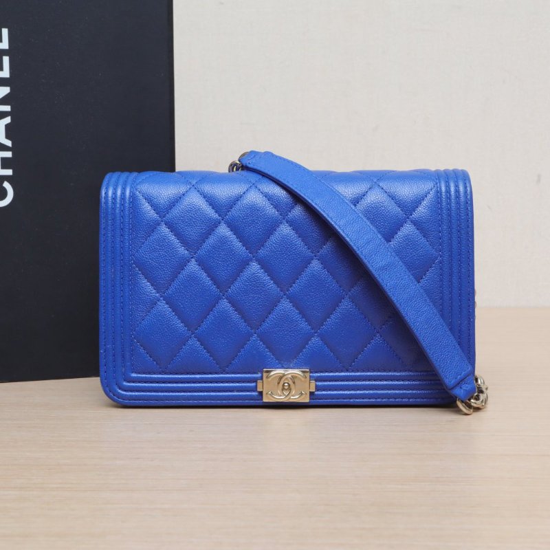 CHANEL LeboyWOC19藍色荔枝牛皮31開金扣肩背包-0