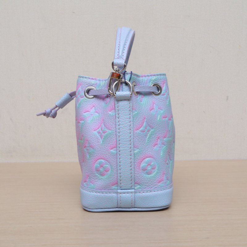 LOUIS VUITTON 藍色牛皮晶片NOÉ水桶包Nano13可拆卸肩帶星辰系列炫彩肩背包-4