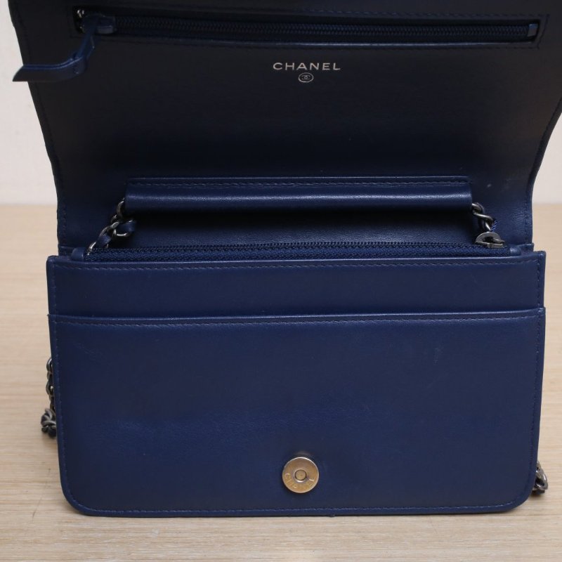 CHANEL GABRIELLE流浪WOC19藍色牛皮26開金扣肩背包-2