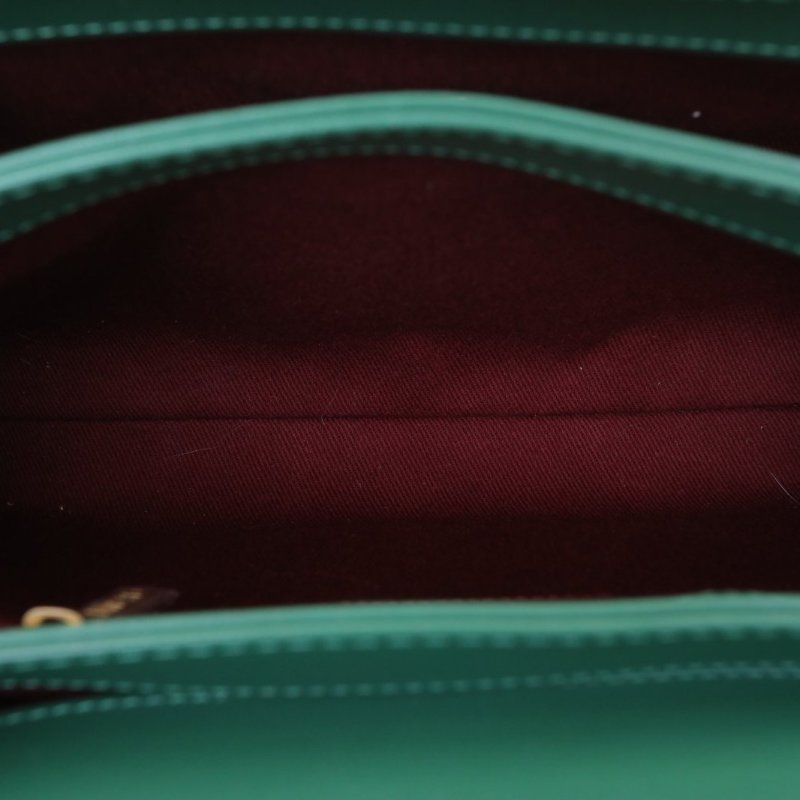 CHANEL 綠色牛皮28開金扣斜挎包肩背包-2