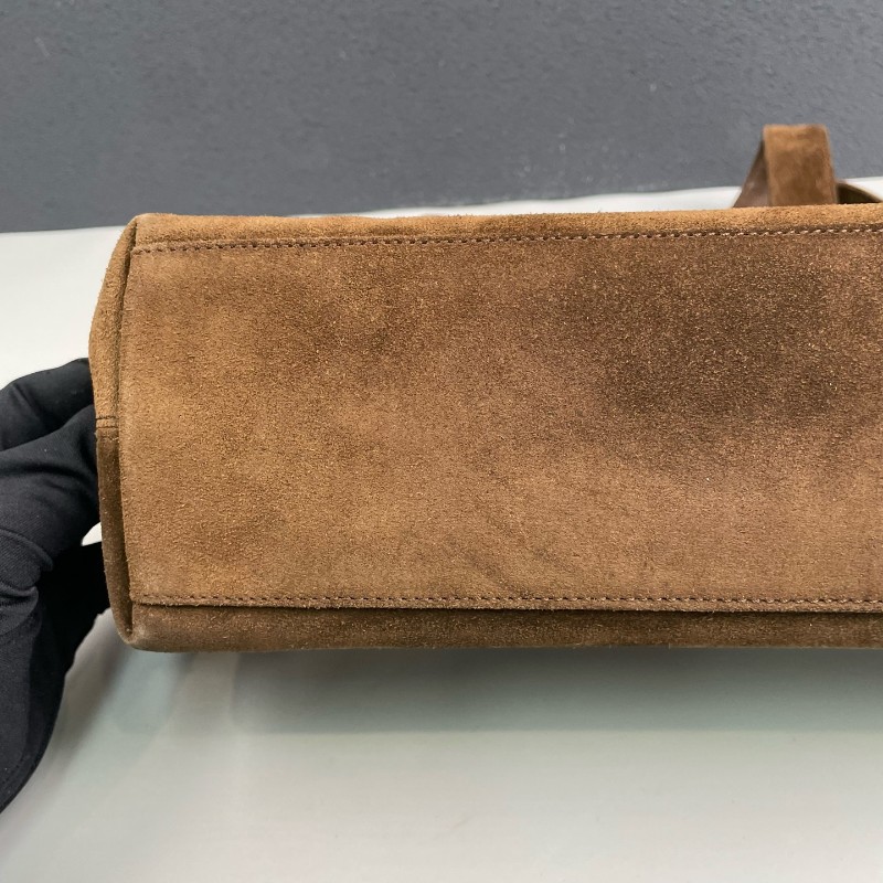 Chanel 棕色麂皮肩背包 中古款-14