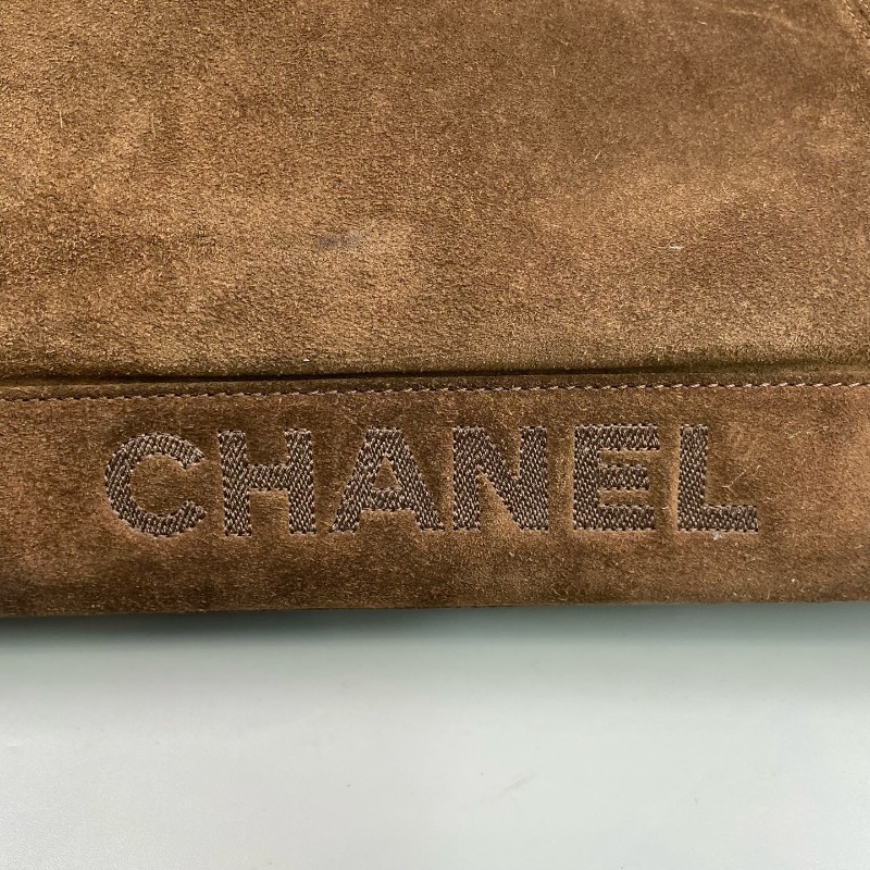 Chanel 棕色麂皮肩背包 中古款-16