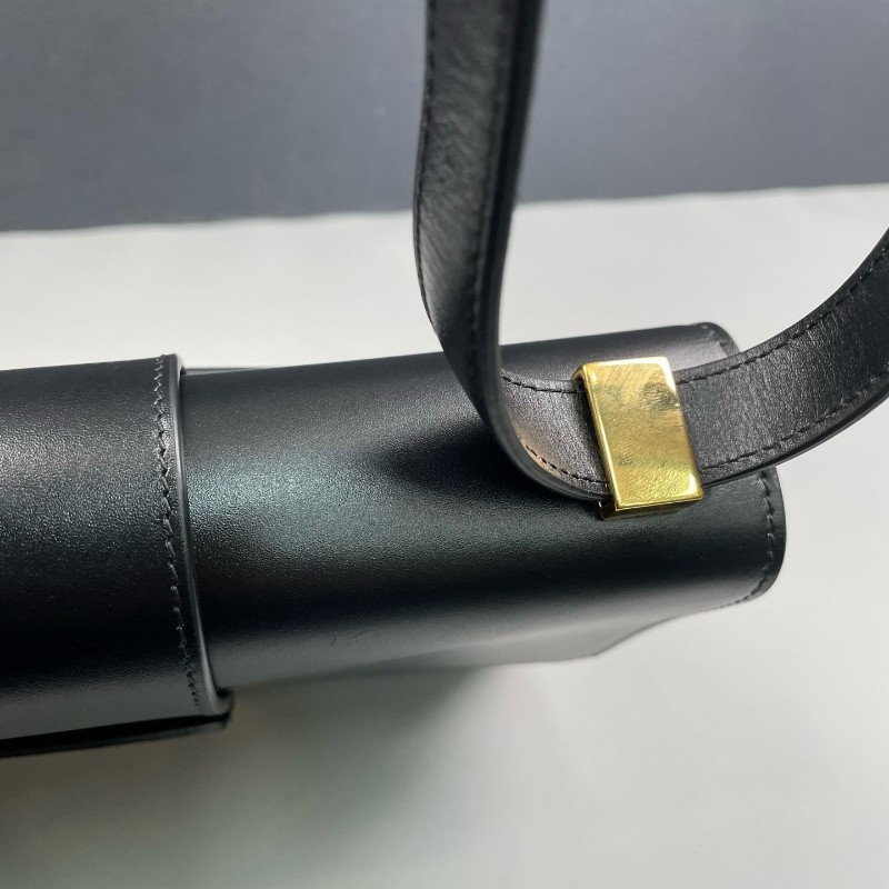 Dior迪奧 黑色全皮金扣Montaigne蒙田30 肩背包-14