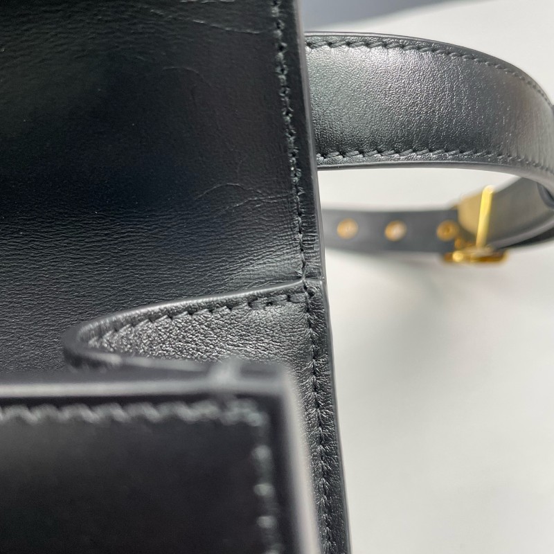 Dior迪奧 黑色全皮金扣Montaigne蒙田30 肩背包-19