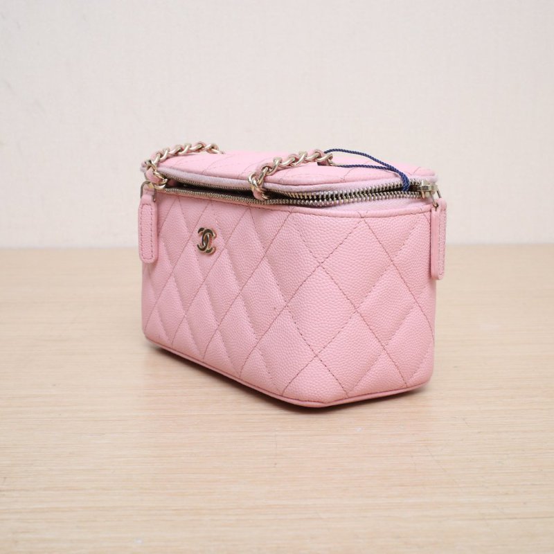 CHANEL 經典款長盒子化妝包無鏡子17粉色荔枝牛皮31開淺金扣肩背包-4