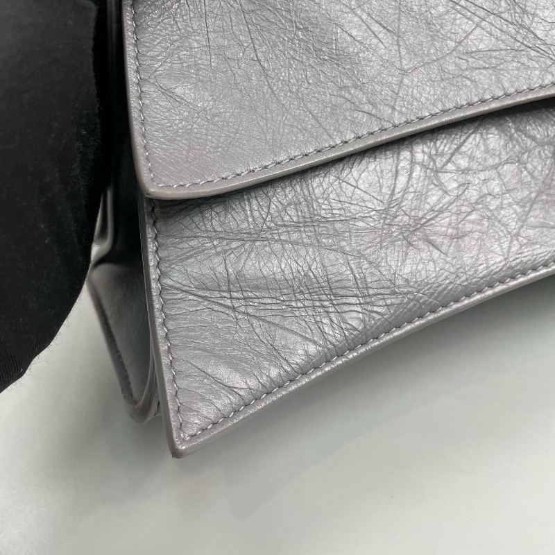 Balenciaga灰色全皮金扣Crush中號鏈條包 肩背包-30