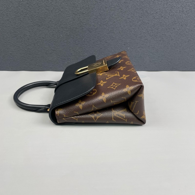 LV路易威登 老花拼黑色Locky BB鎖頭包 肩背包-2