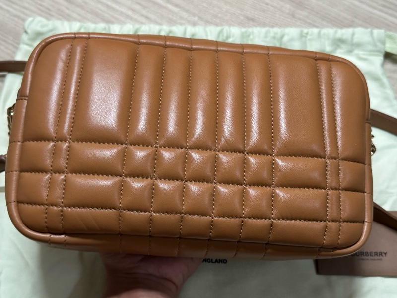 Burberry 相機包-3