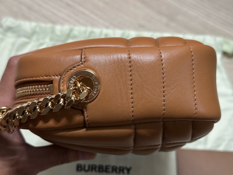 Burberry 相機包-5