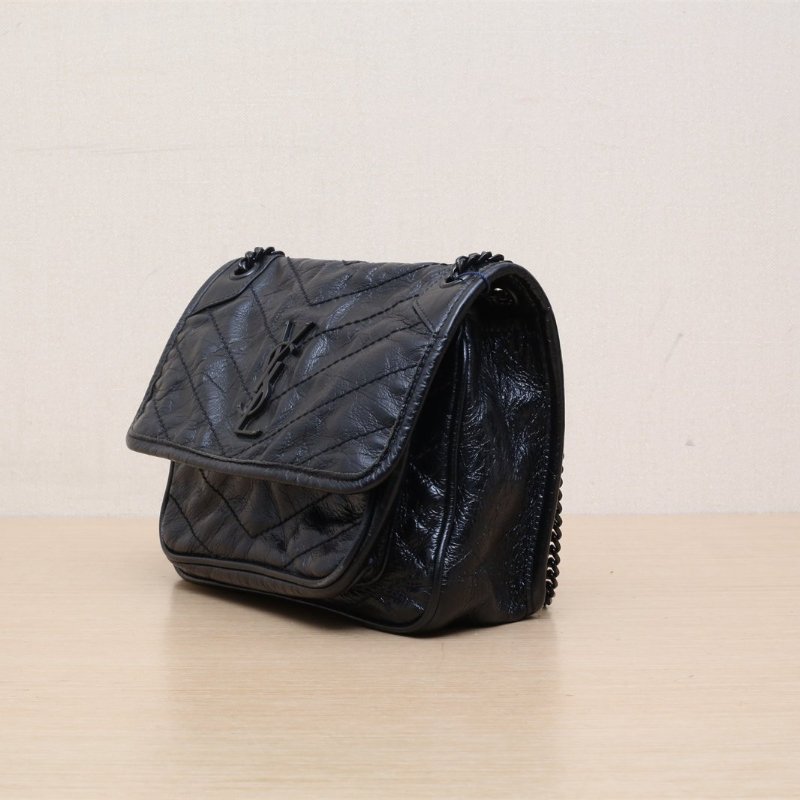 SAINT LAURENT NikiMini21黑色牛皮黑扣肩背包-3