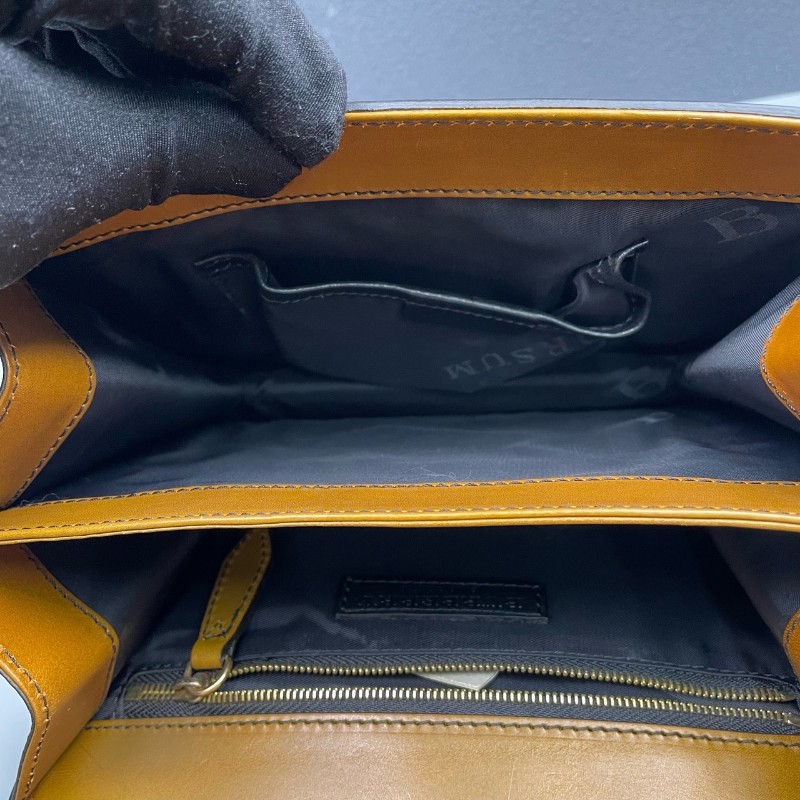 Burberry 藤編拼牛皮拼色肩背包-6