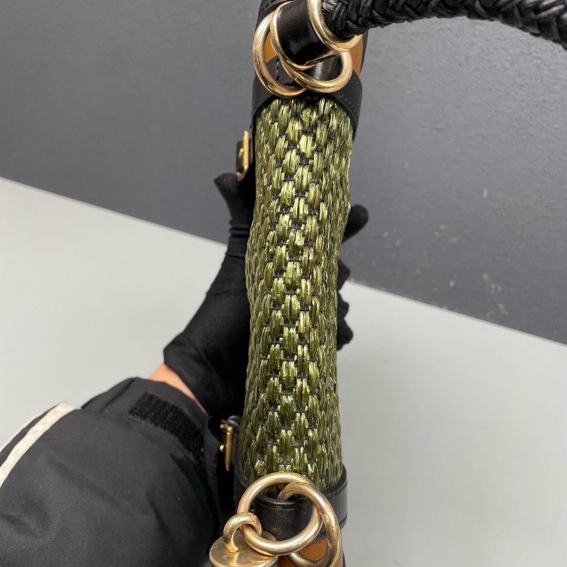 Burberry 藤編拼牛皮拼色肩背包-14