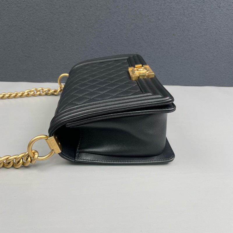 Chanel香奈兒 黑色全皮菠蘿金扣Leboy中號鏈條包-2