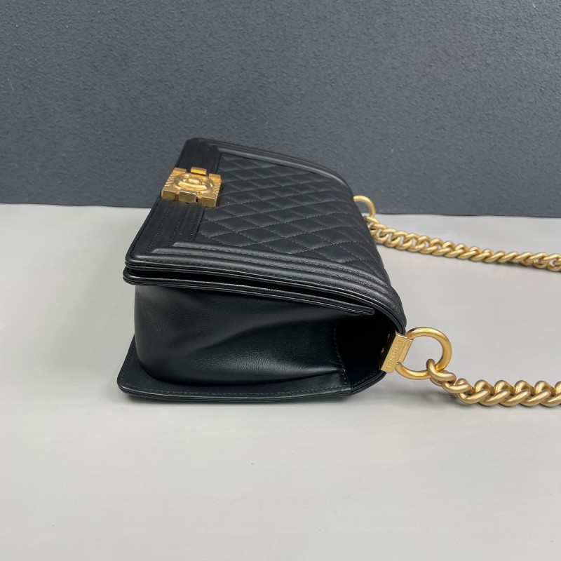 Chanel香奈兒 黑色全皮菠蘿金扣Leboy中號鏈條包-4