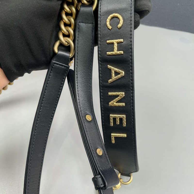 Chanel香奈兒 黑色全皮菠蘿金扣Leboy中號鏈條包-8