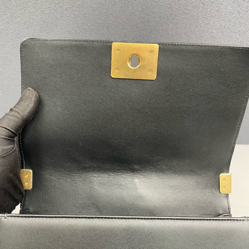 Chanel香奈兒 黑色全皮菠蘿金扣Leboy中號鏈條包-19