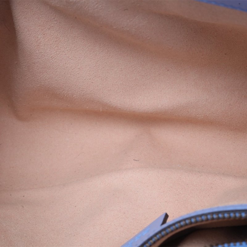 GUCCI GGMarmont肩背包小號26藍色牛皮金扣肩背包-2