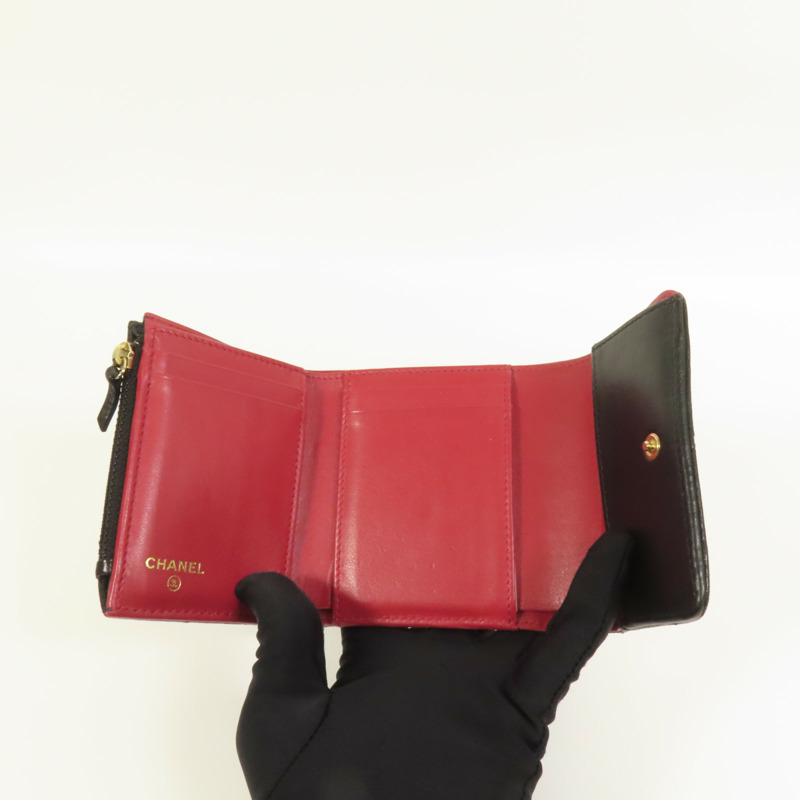 CHANEL 羊皮皮革C19 Wallet金扣錢包-5