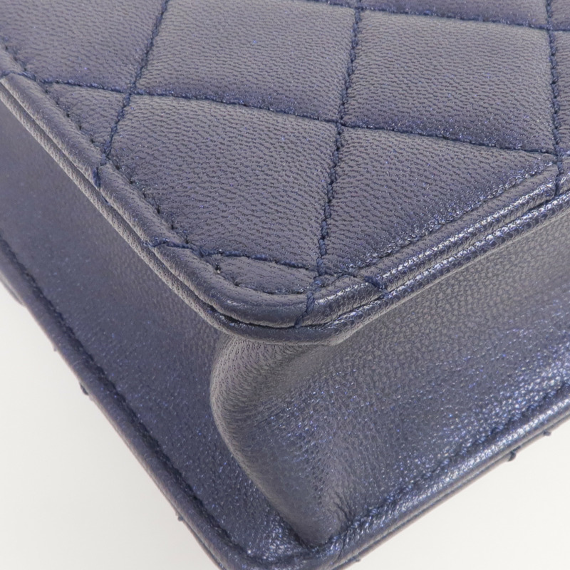 CHANEL 牛皮皮革Chain Shoulder金扣肩背袋-10