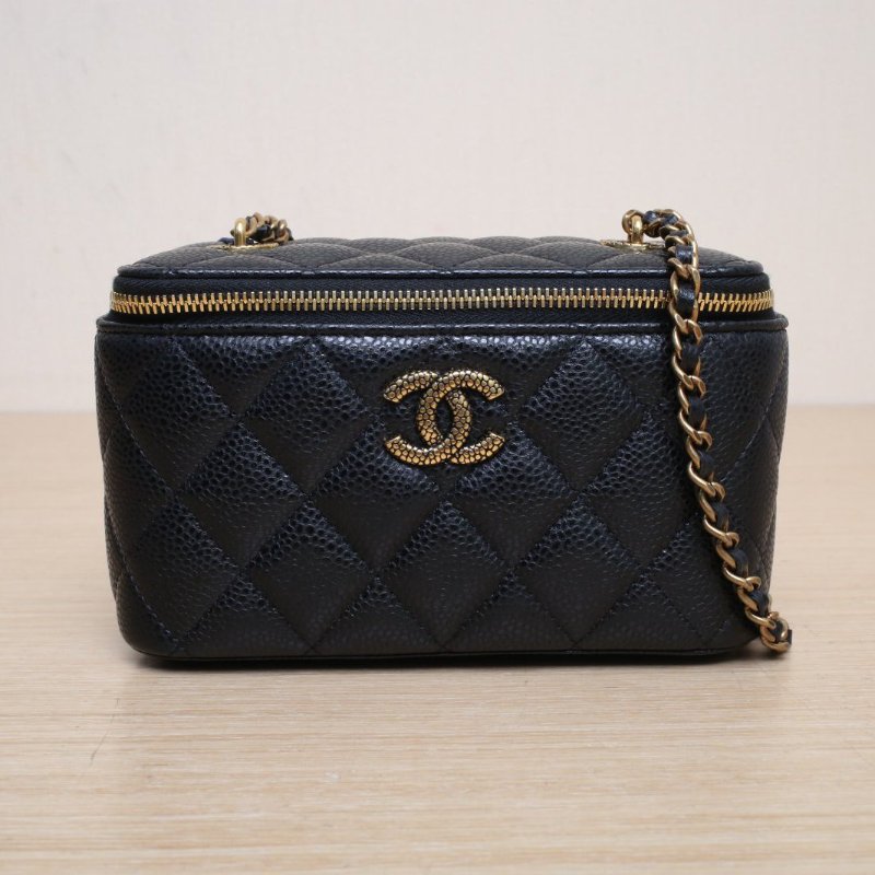 CHANEL 24K長盒子化妝包帶鏡子16.5黑色荔枝羊皮鐳射標荔枝紋金扣單皮穿鏈肩帶肩背包-1