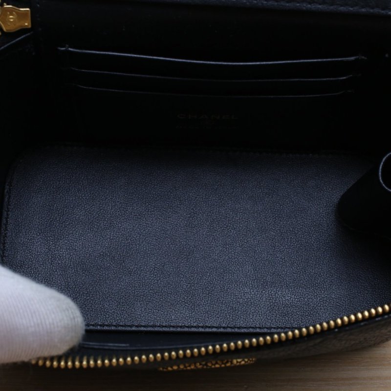 CHANEL 24K長盒子化妝包帶鏡子16.5黑色荔枝羊皮鐳射標荔枝紋金扣單皮穿鏈肩帶肩背包-3