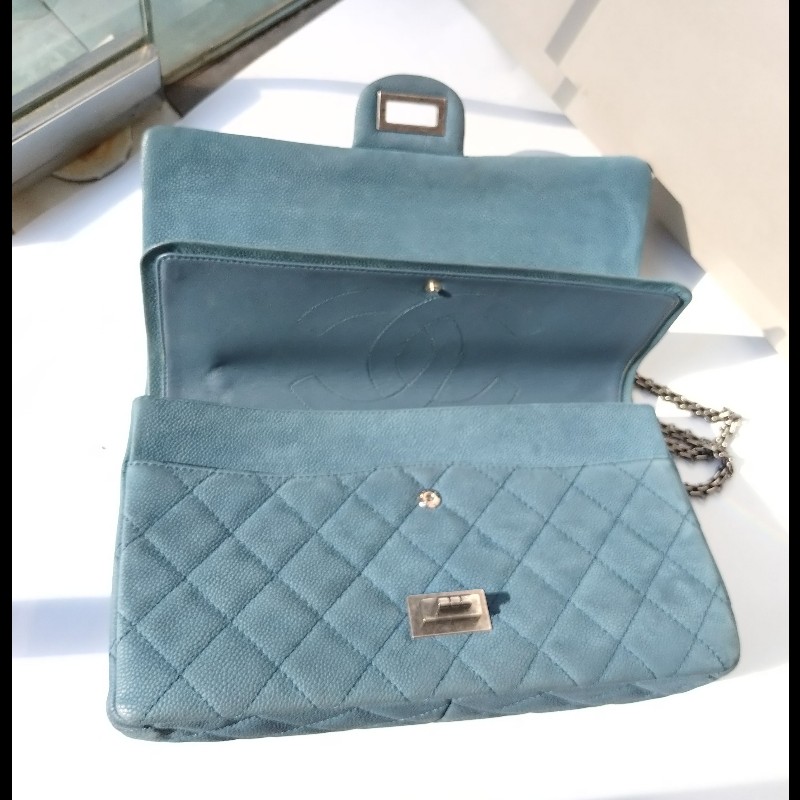 Chanel 銀鍊藍色霧面牛皮方釦肩側包 2.55-14