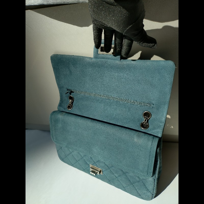 Chanel 銀鍊藍色霧面牛皮方釦肩側包 2.55-15