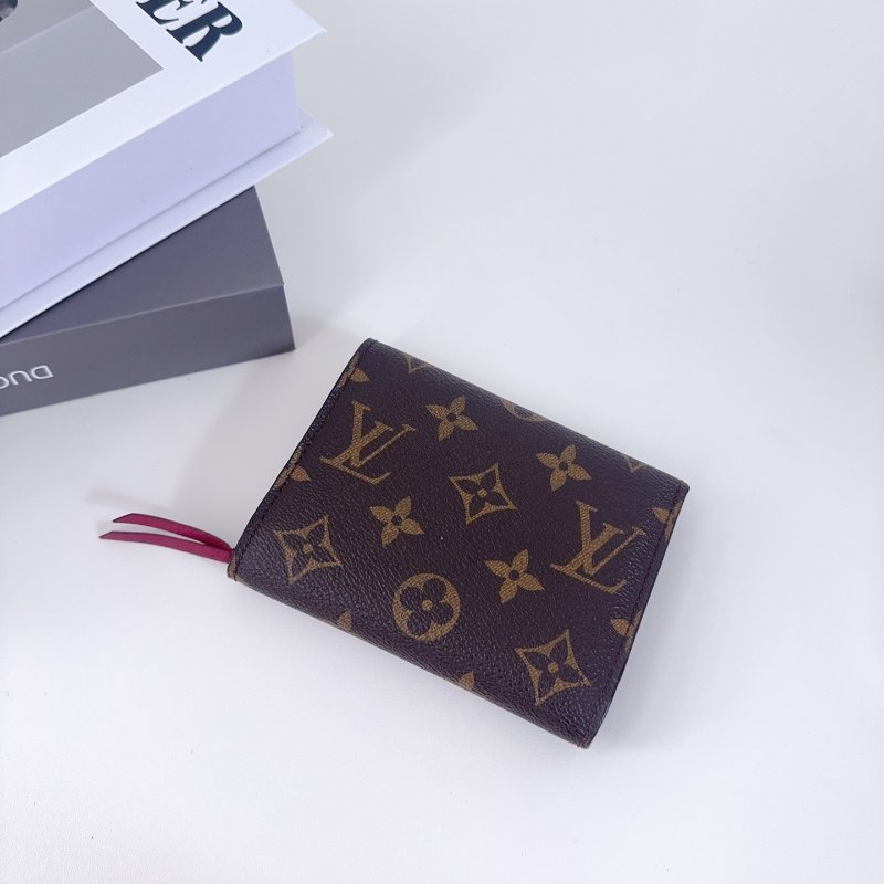LV 路易威登 豆豆錢包 玫紅色內裡-1