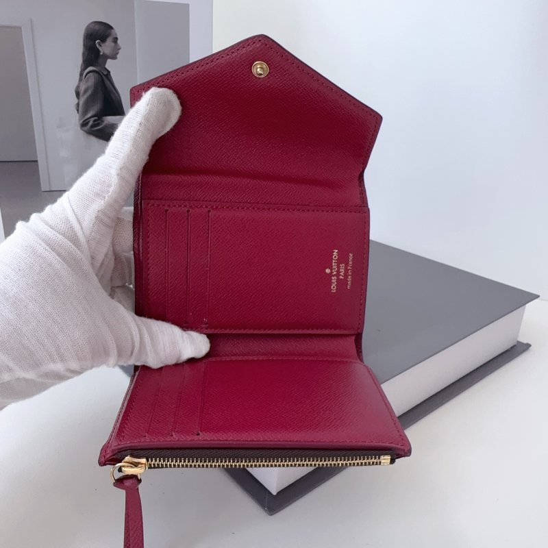 LV 路易威登 豆豆錢包 玫紅色內裡-4