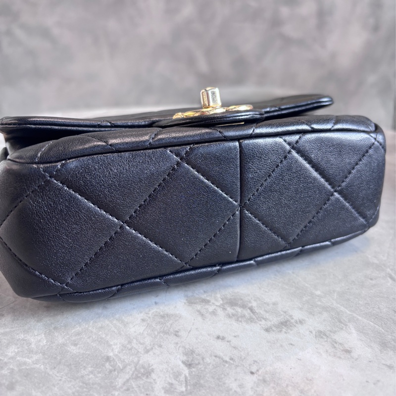 Chanel 23c 圓環把手方胖晚宴包-7