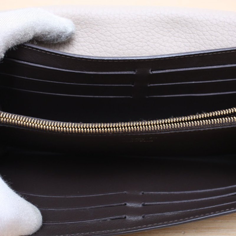 LOUIS VUITTON 灰色牛皮2017Capucines長款錢包肩背包-2