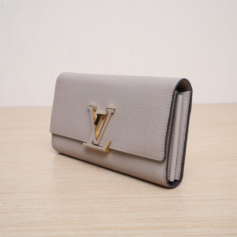 LOUIS VUITTON 灰色牛皮2017Capucines長款錢包肩背包-3