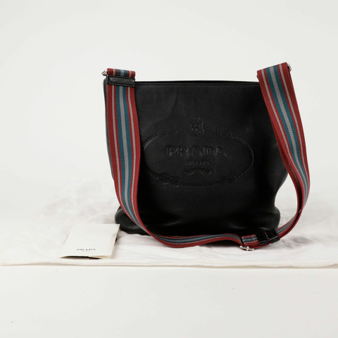 PRADA 1BE023 水桶斜背包