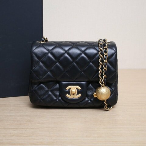 CHANEL CF口蓋包方胖子17黑色羊皮晶片開金扣金球調節扣肩帶肩背包