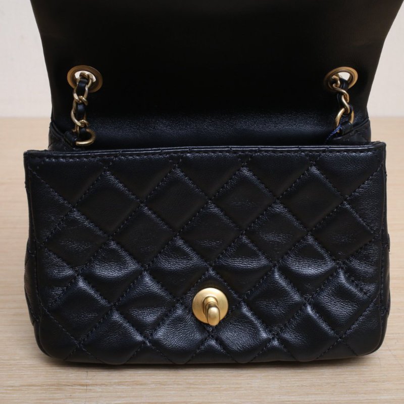 CHANEL CF口蓋包方胖子17黑色羊皮晶片開金扣金球調節扣肩帶肩背包-3