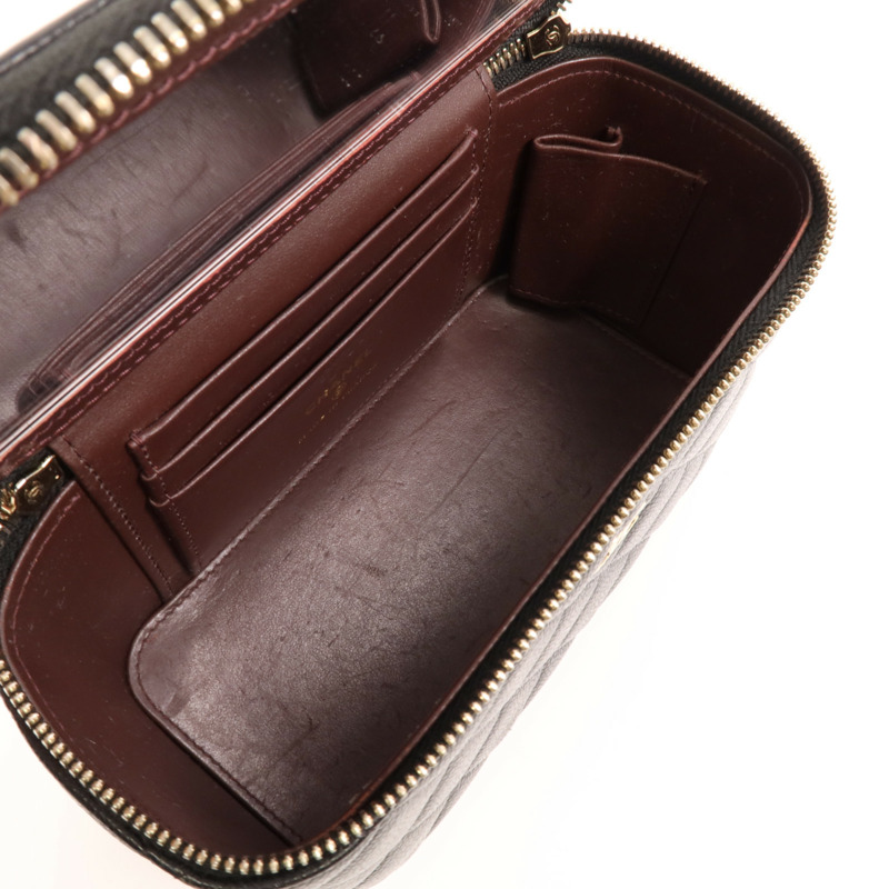 CHANEL 牛皮皮革Vanity Case金扣鏈帶肩背袋-4