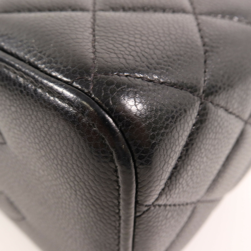 CHANEL 牛皮皮革Vanity Case金扣鏈帶肩背袋-8