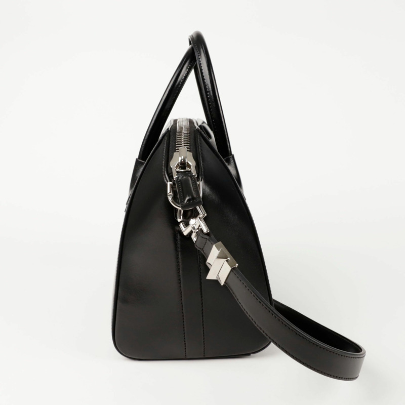 GIVENCHY Antigona 小號手提單肩包 BB05117014-4