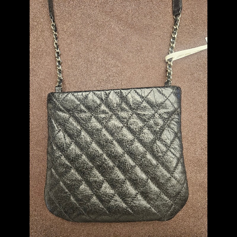 Chanel黑銀全牛皮菱格方包•95新以上做 舊牛皮 耐磨耐用 精緻雙C琺瑯扣-6