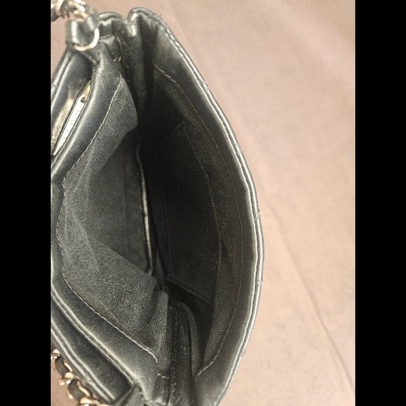 Chanel黑銀全牛皮菱格方包•95新以上做 舊牛皮 耐磨耐用 精緻雙C琺瑯扣-9