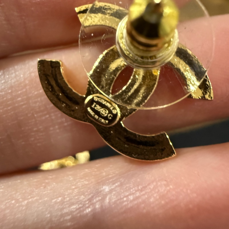 Chanel 經典 CC logo 26C 耳環 有鑽 全新-3